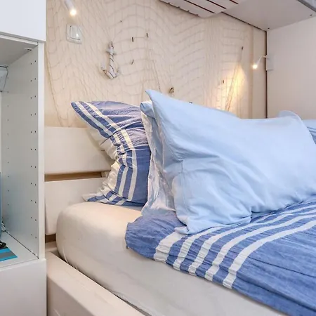 דירה 4 Modern Und Stilvoll Mit Balkon In Strandnaehe זאטון