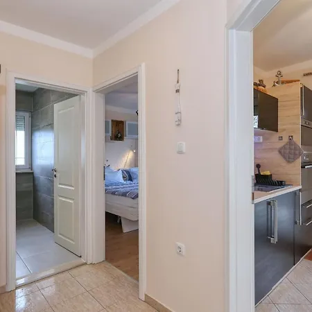 4 Modern Und Stilvoll Mit Balkon In Strandnaehe Lägenhet Zaton (Zadar)