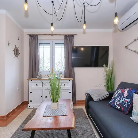 4 Modern Und Stilvoll Mit Balkon In Strandnaehe Lägenhet