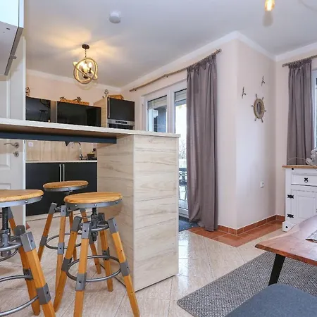 Lägenhet 4 Modern Und Stilvoll Mit Balkon In Strandnaehe