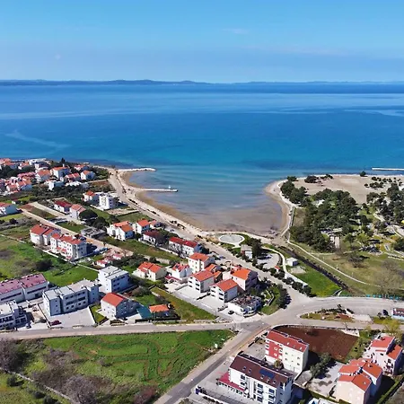 Διαμέρισμα 4 Modern Und Stilvoll Mit Balkon In Strandnaehe *