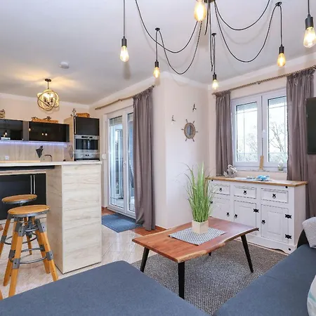 4 Modern Und Stilvoll Mit Balkon In Strandnaehe Διαμέρισμα *