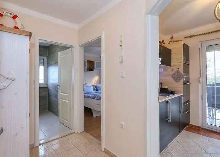 4 Modern Und Stilvoll Mit Balkon In Strandnaehe Διαμέρισμα Zaton (Zadar)