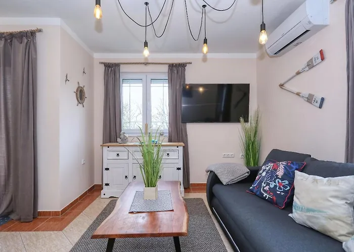 4 Modern Und Stilvoll Mit Balkon In Strandnaehe Διαμέρισμα