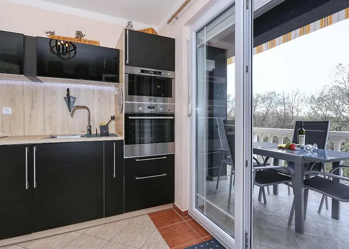 4 Modern Und Stilvoll Mit Balkon In Strandnaehe *