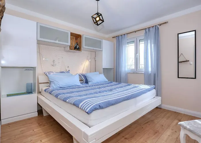 4 Modern Und Stilvoll Mit Balkon In Strandnaehe *